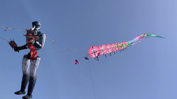 启盈优配 对话职业人| 花三个月扎个“机器人”，做风筝设计师也要“紧跟热点”